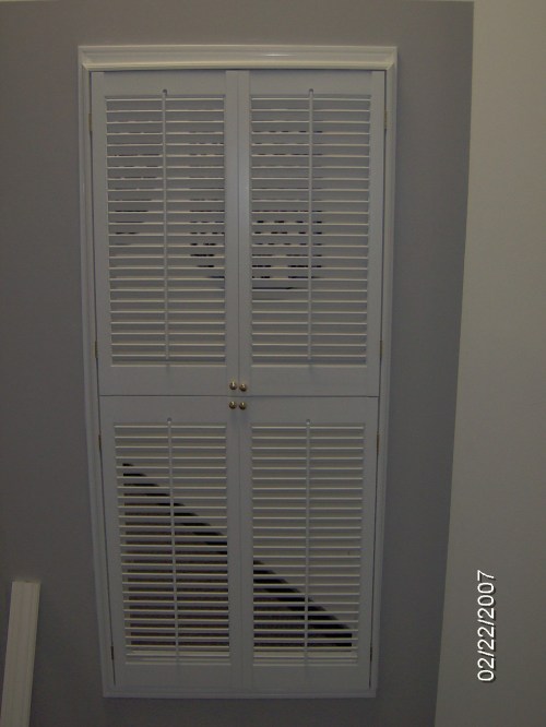 1 1/4" Traditional Shutter