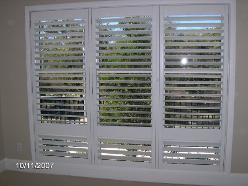 3 1/2" Plantation Shutter (Triple with Hidden Rod)