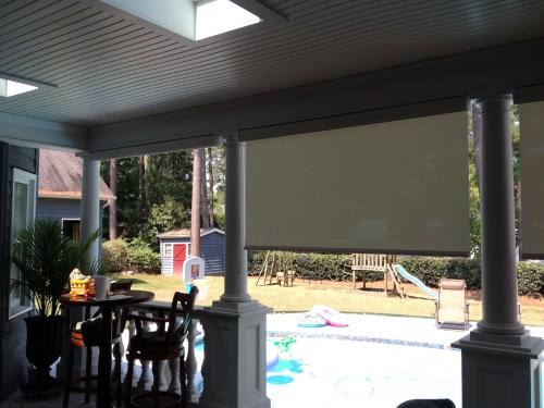 Exterior screen cassette down